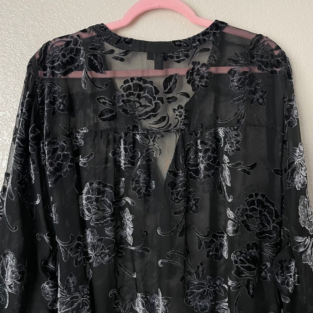 Torrid Top Womens 5 5X Black Velvet Burnout Floral Sheer Tunic Whimsigoth Vamp - Picture 8 of 12